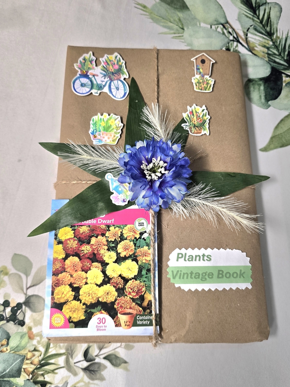 Blind Date with a Pre-Loved Vintage Book.   Plants!